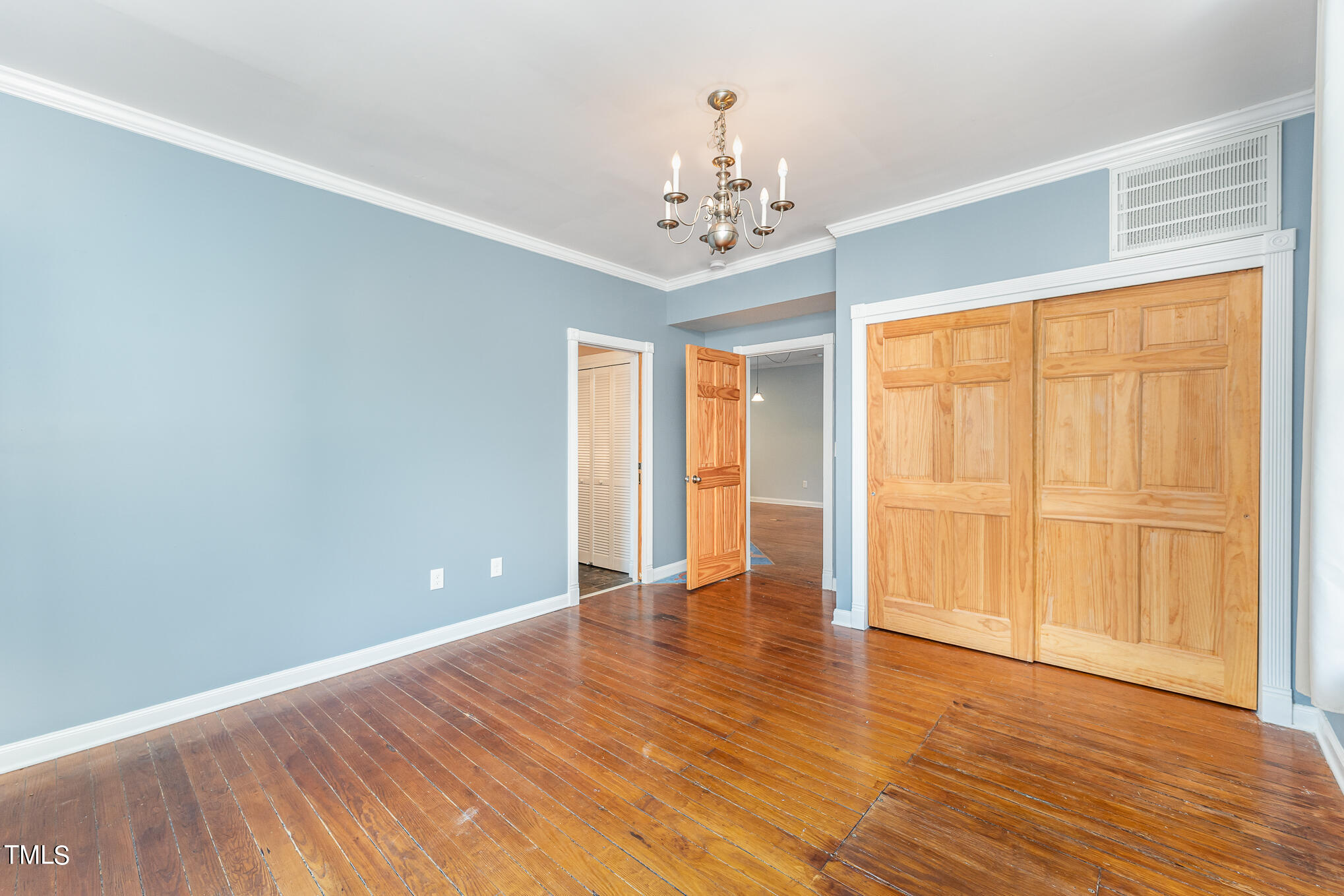 312 South Swain Street Raleigh, NC 27601 - Photo 10 of 24 007_a7402313-edit