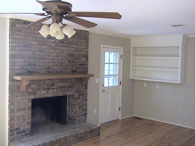 102 Greystone Greer, SC 29650 - Photo 3 of 9 Gallery Image 3