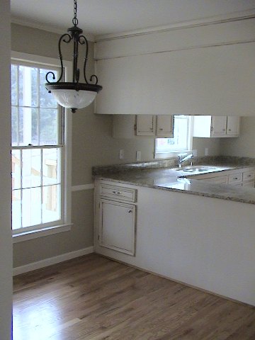 102 Greystone Greer, SC 29650 - Photo 6 of 9 Gallery Image 6
