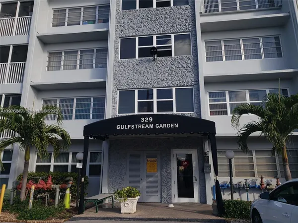 a view of building with outdoor space