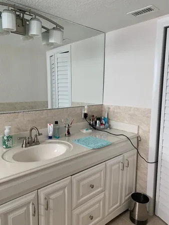$2,300 | 329 Southeast 3rd Street, Unit 305S, Hallandale Beach, FL 33009