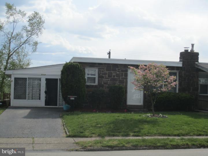 513 Overhill Road Conshohocken, PA 19428 - Photo 1 of 21 Front Yard