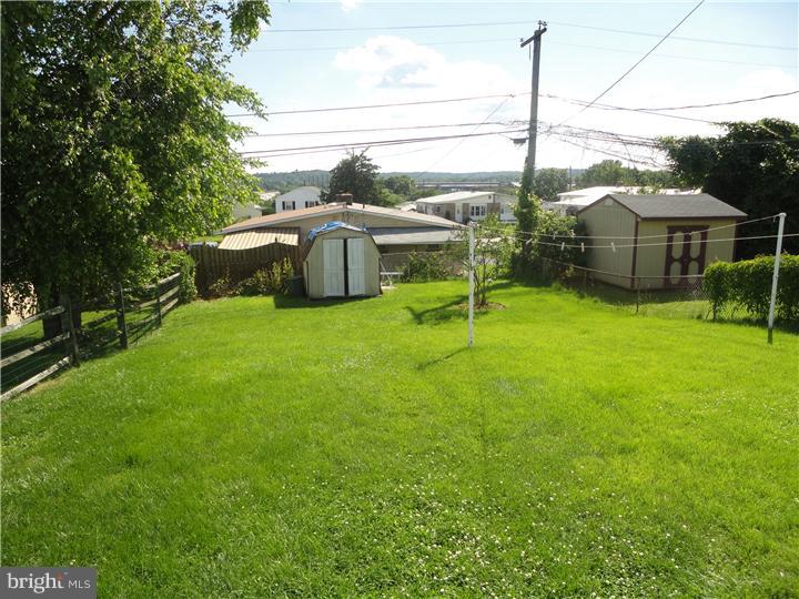 513 Overhill Road Conshohocken, PA 19428 - Photo 21 of 21 Back Yard