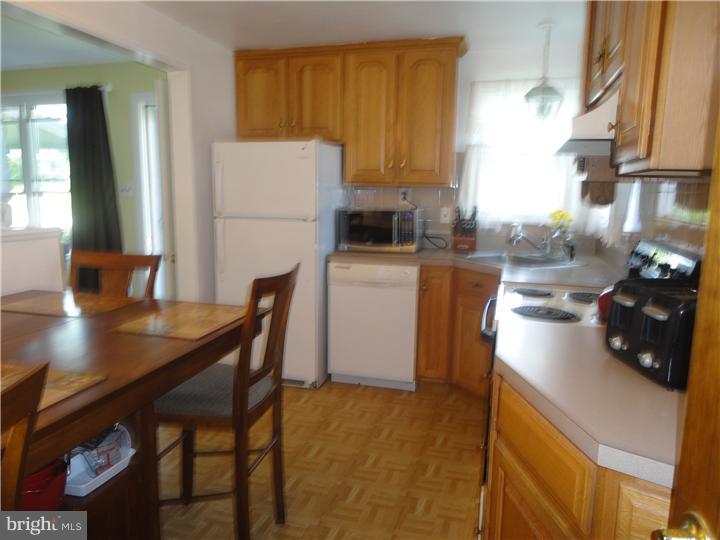 513 Overhill Road Conshohocken, PA 19428 - Photo 4 of 21 Kitchen