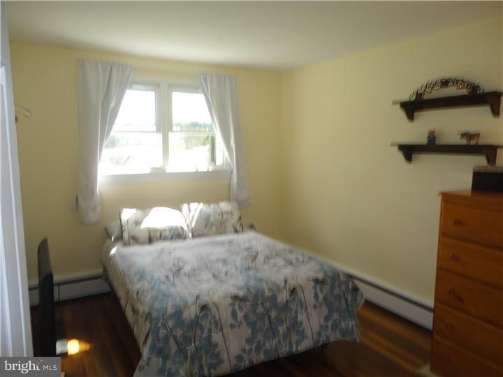 513 Overhill Road Conshohocken, PA 19428 - Photo 10 of 21 Bedroom 2