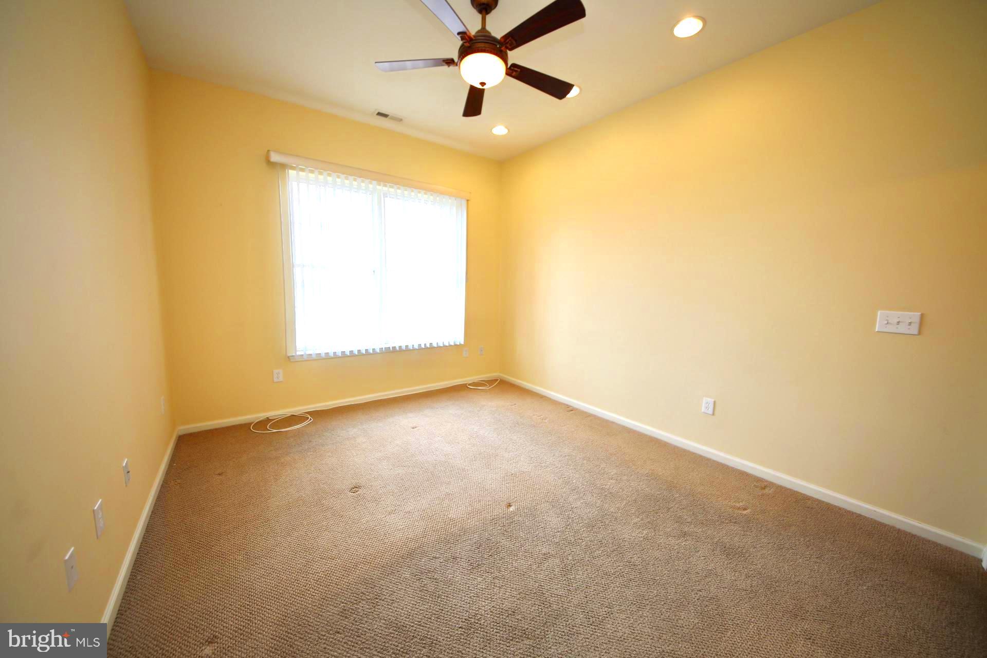 430 Highland Estates Clementon, NJ 08021 - Photo 15 of 33 Master bedroom