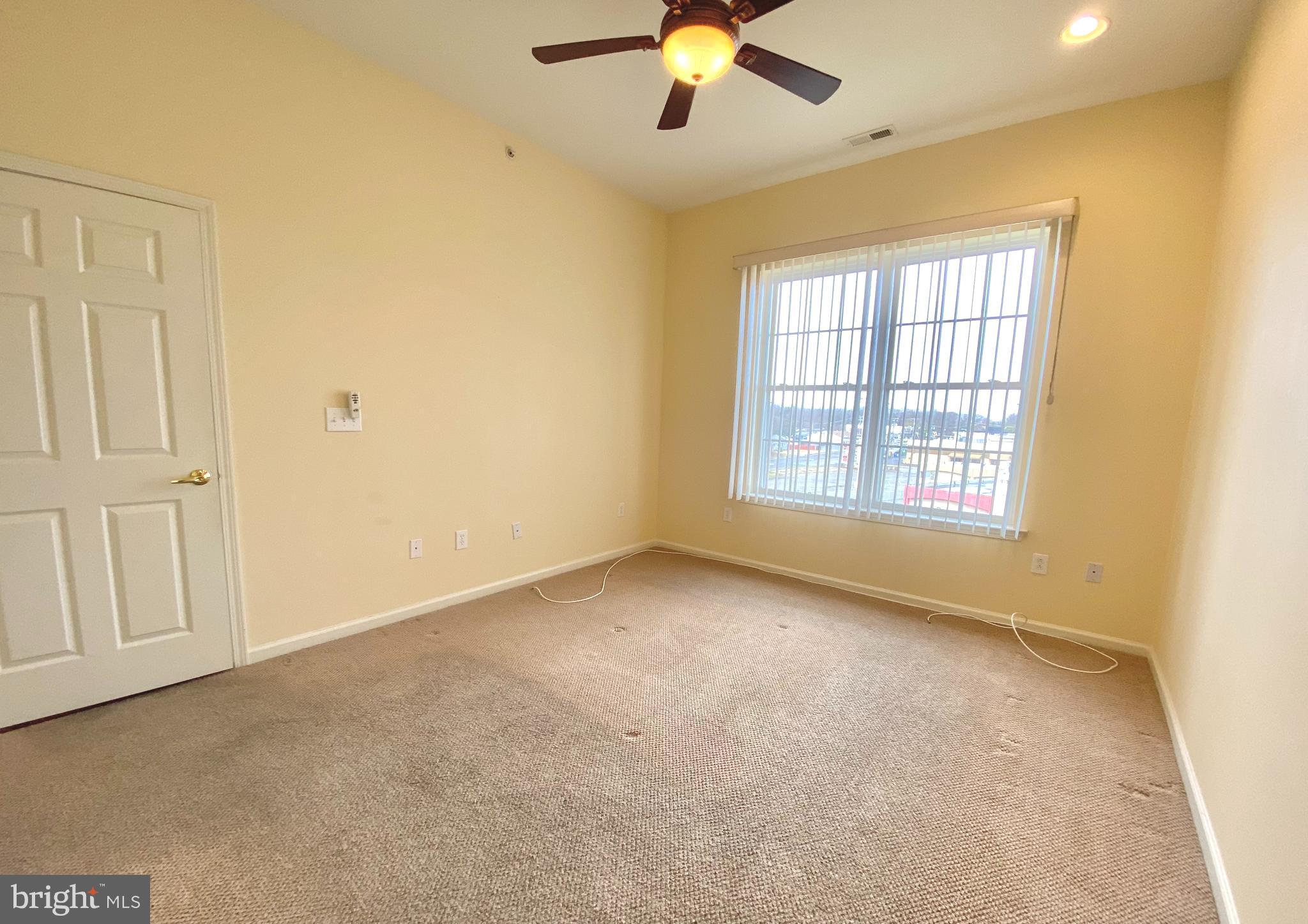 430 Highland Estates Clementon, NJ 08021 - Photo 16 of 33 Recessed lights & ceiling fan