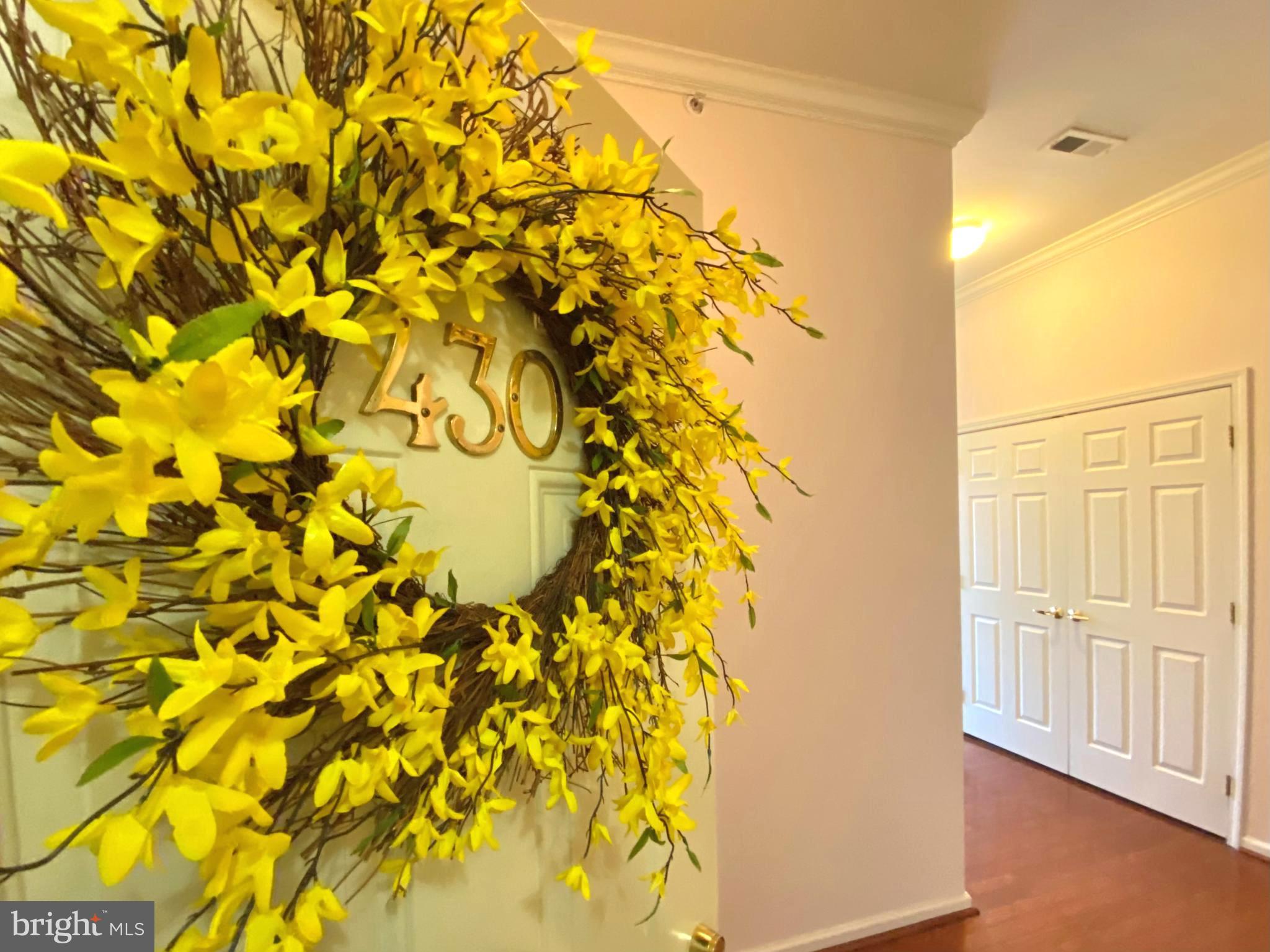 430 Highland Estates Clementon, NJ 08021 - Photo 6 of 33 Come on in!