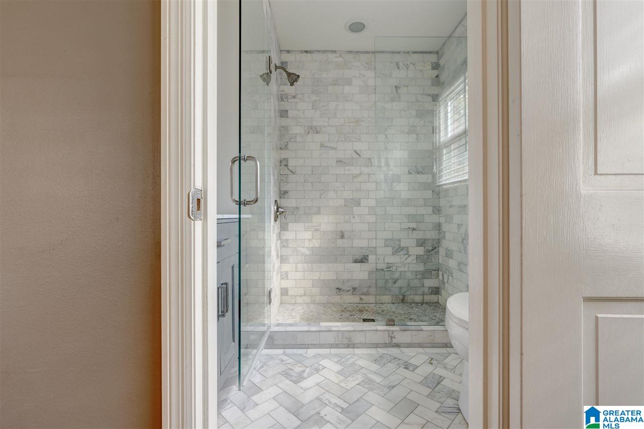 2901 Warrington Road Mountain Brook, AL 35223 - Photo 25 of 48
