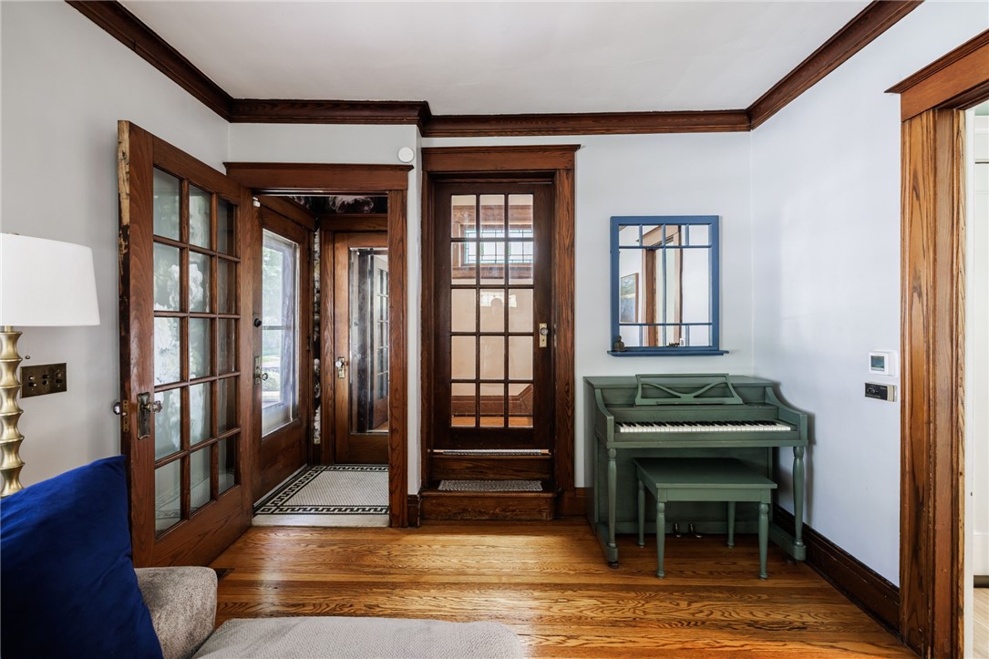 115 Ferris Street Rochester, NY 14609 - Photo 4 of 33