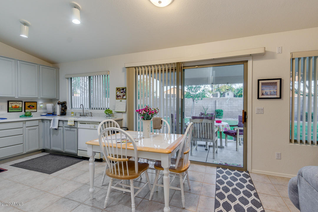 1655 East Redfield Road Gilbert, AZ 85234 - Photo 18 of 51 18- Redfield
