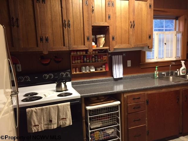 1207 Sisler Road Terra Alta, WV 26764 - Photo 5 of 19 Gallery Image 5