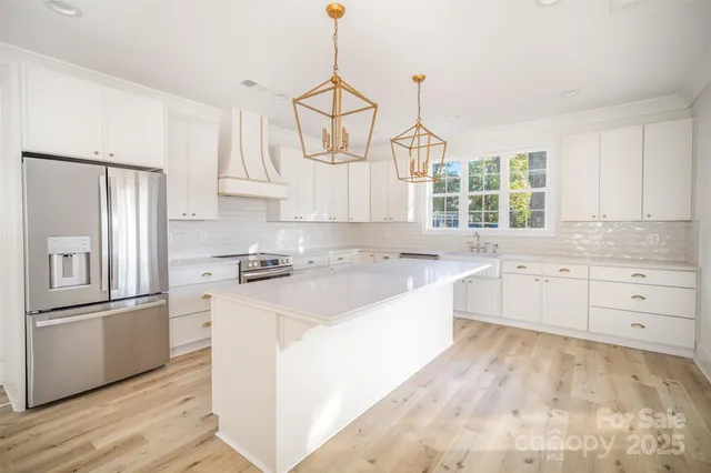 $559,900 | 7913 Large Oak Lane, Mint Hill, NC 28227