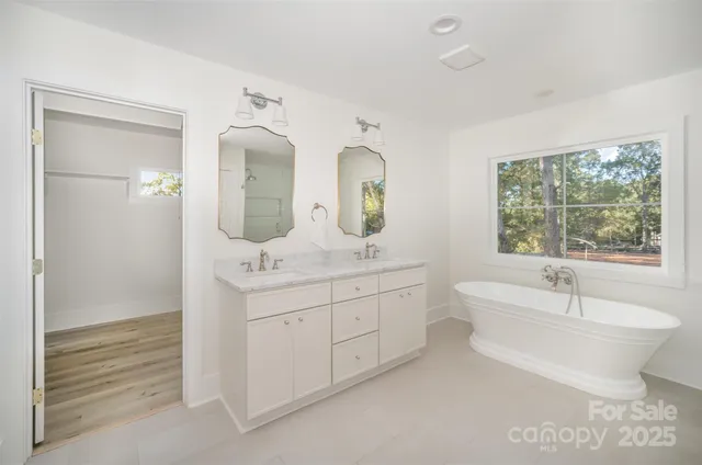 $559,900 | 7913 Large Oak Lane, Mint Hill, NC 28227