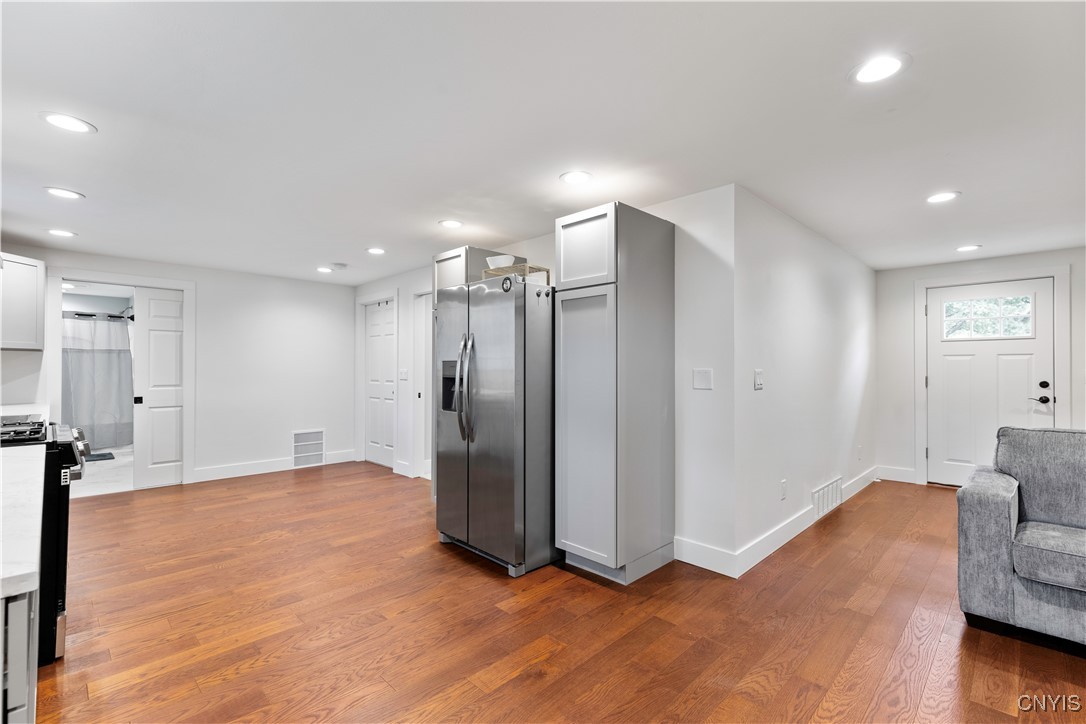 7446 Collamer Road Manlius, NY 13057 - Photo 6 of 36