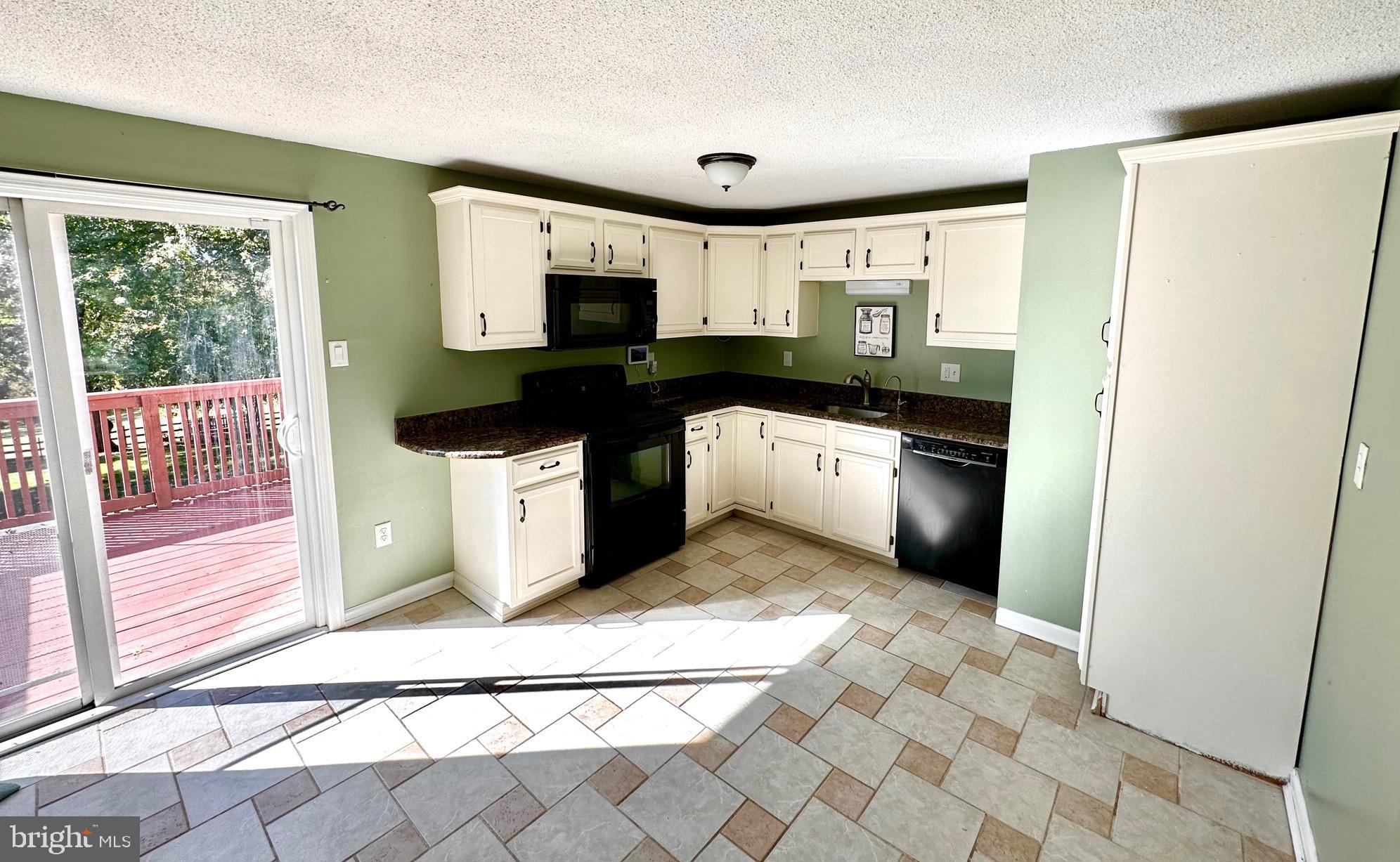 72 Hilltop Road Avondale, PA 19311 - Photo 15 of 38