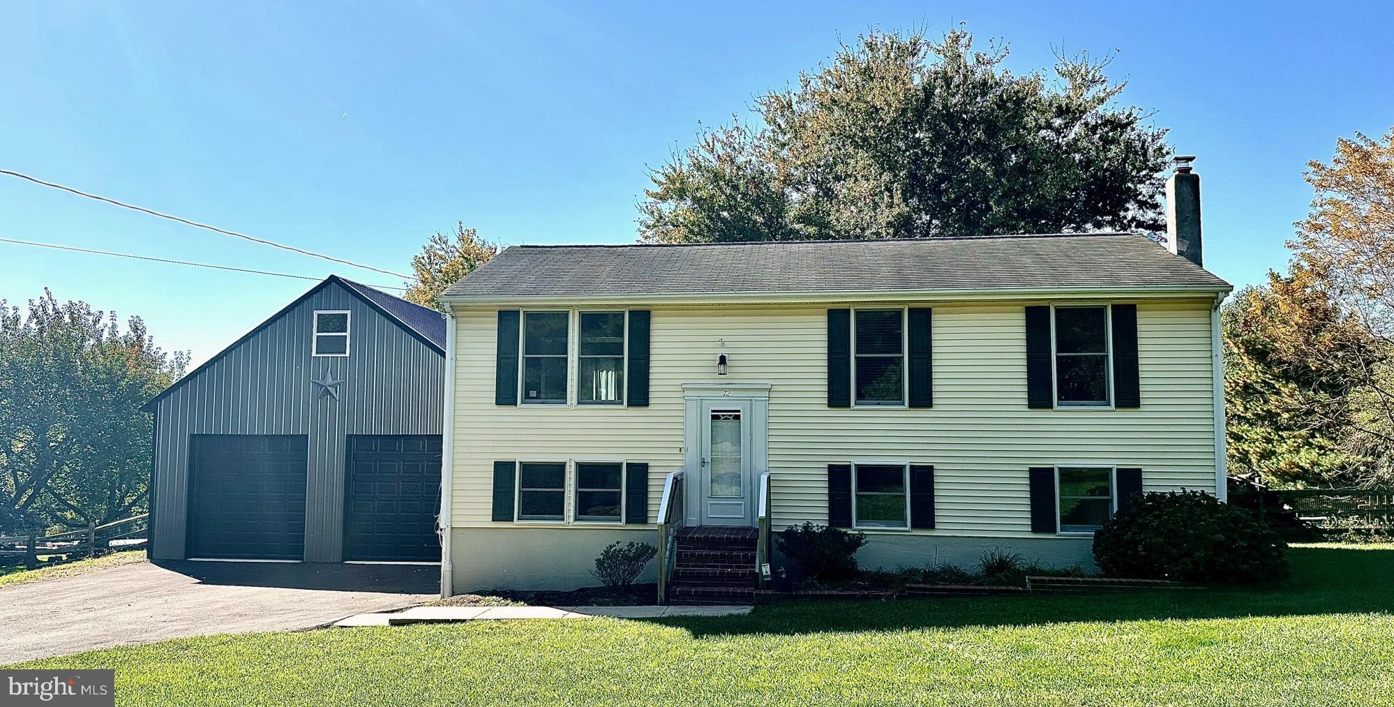 72 Hilltop Road Avondale, PA 19311 - Photo 2 of 38