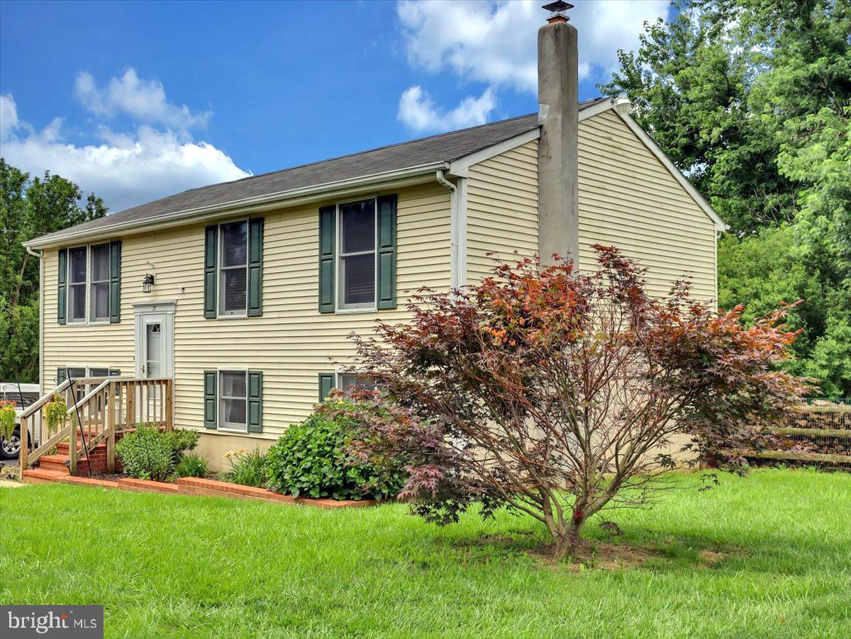 72 Hilltop Road Avondale, PA 19311 - Photo 4 of 38