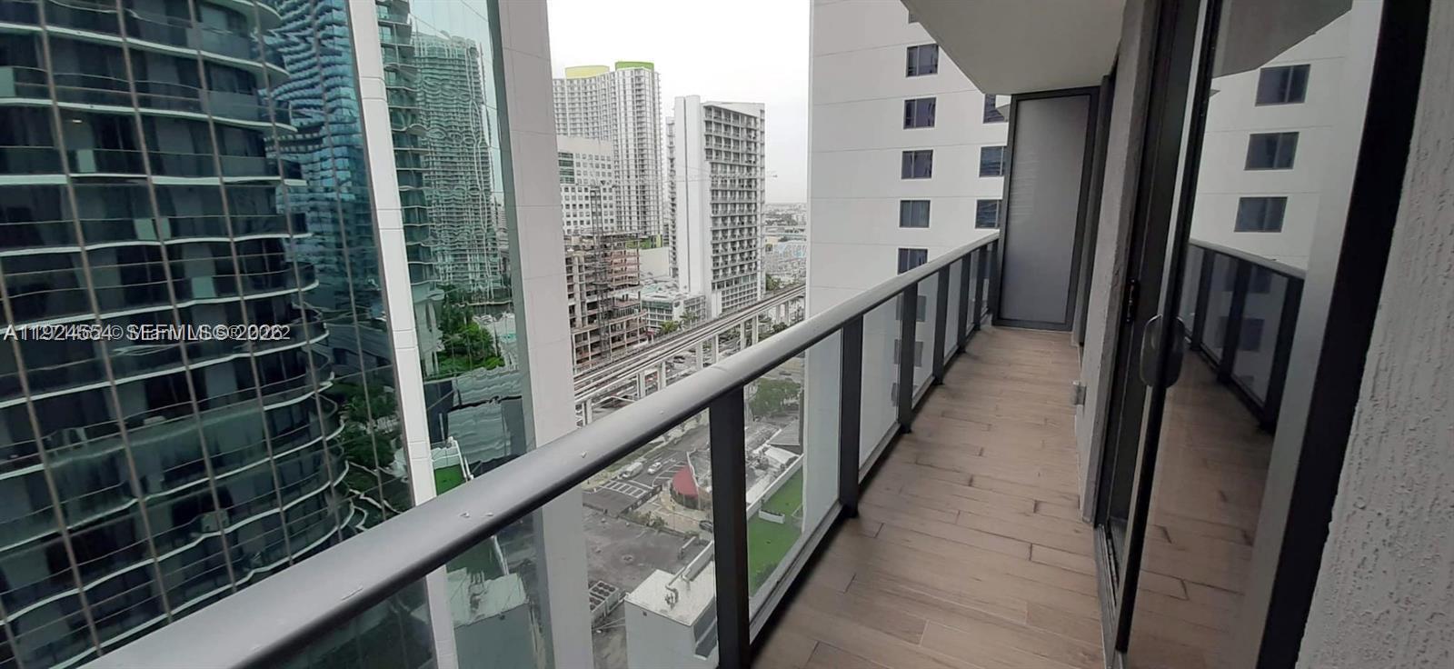 55 Southwest 9th Street, Unit 1807 Miami, FL 33130 - Photo 14 of 18