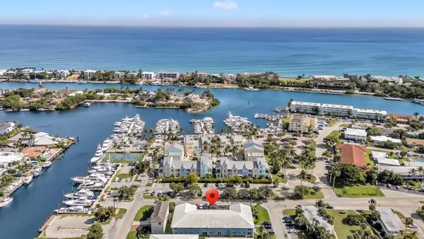 $285,000 | 2835 Northeast 28th Avenue, Unit 3, Lighthouse Point, FL 33064