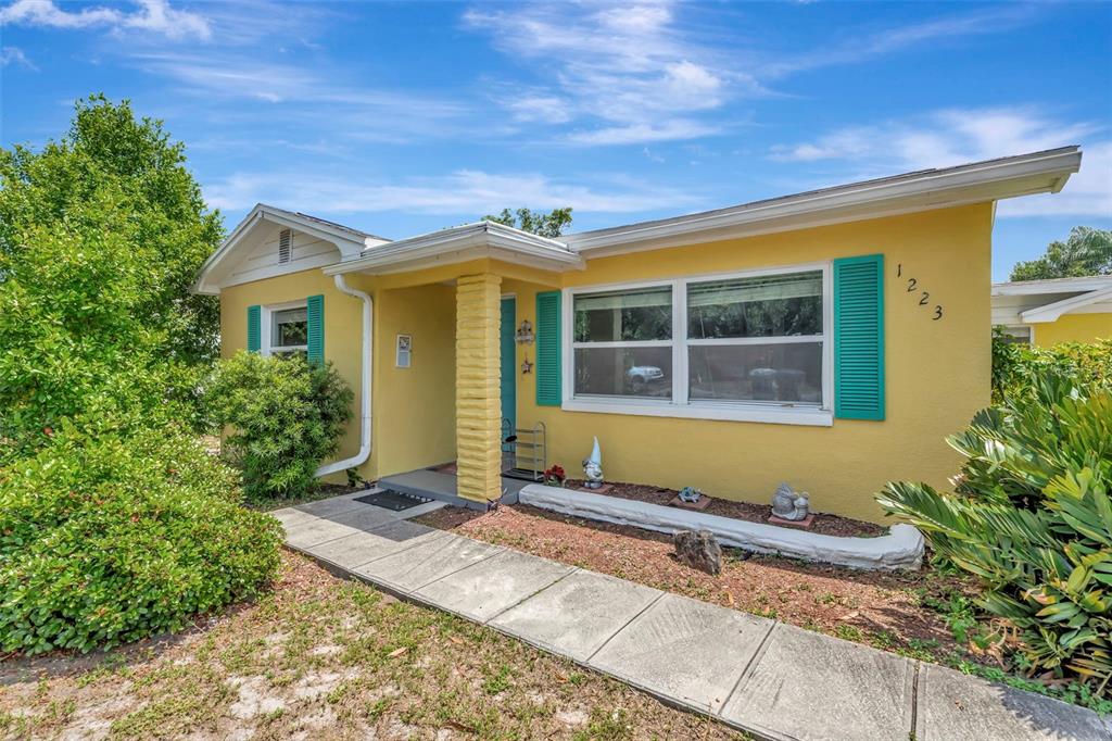 1223 Union Street Clearwater, FL 33755 - Photo 3 of 46