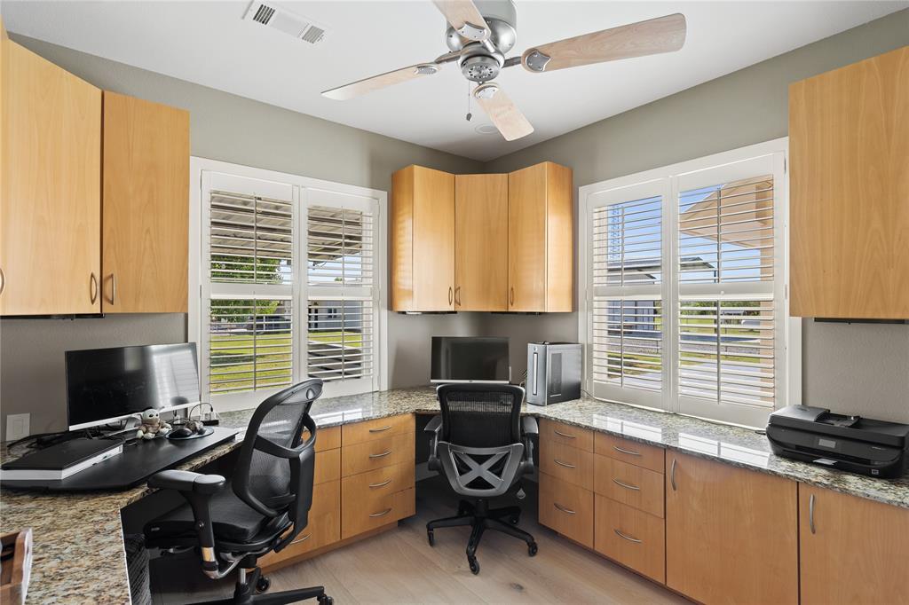 240 Durning Road Van Alstyne, TX 75495 - Photo 15 of 39