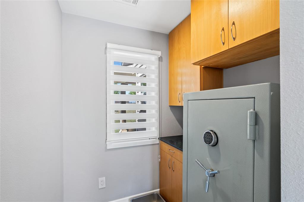 240 Durning Road Van Alstyne, TX 75495 - Photo 18 of 39