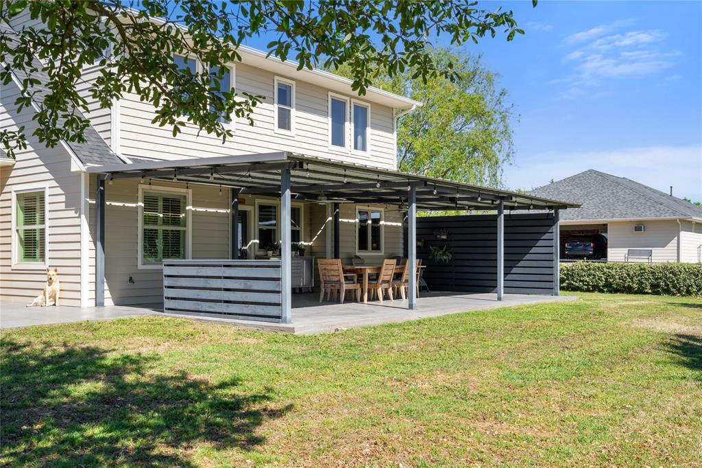 240 Durning Road Van Alstyne, TX 75495 - Photo 2 of 39