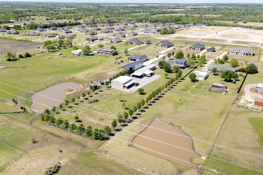 240 Durning Road Van Alstyne, TX 75495 - Photo 4 of 39