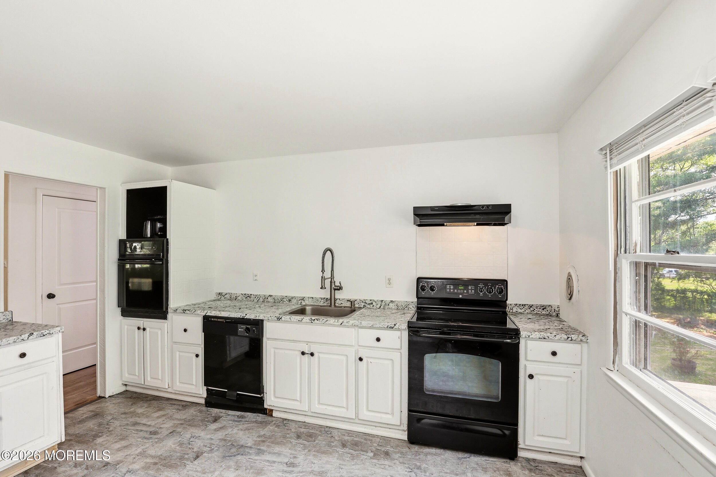 59 Sunnyside Road Howell, NJ 07731 - Photo 7 of 28 7_59 sunnyside rd_7