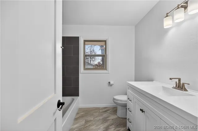 $240,000 | 125 Leonard North, Camdenton, MO 65020