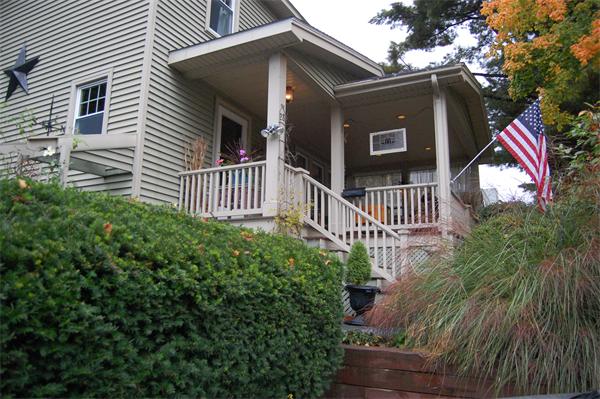 28 Victoria Avenue Worcester, MA 01607 - Photo 3 of 29 Gallery Image 3