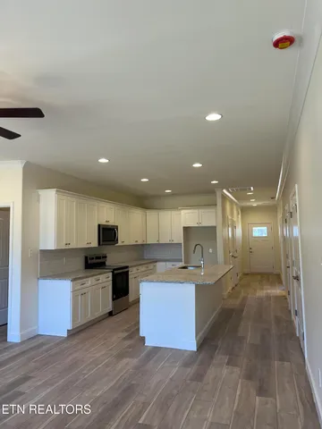 $345,900 | 7333 Whispering Creek Lane, Powell, TN 37849