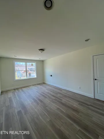 $345,900 | 7333 Whispering Creek Lane, Powell, TN 37849