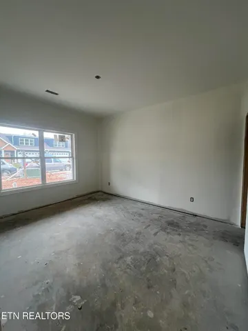 $345,900 | 7333 Whispering Creek Lane, Powell, TN 37849