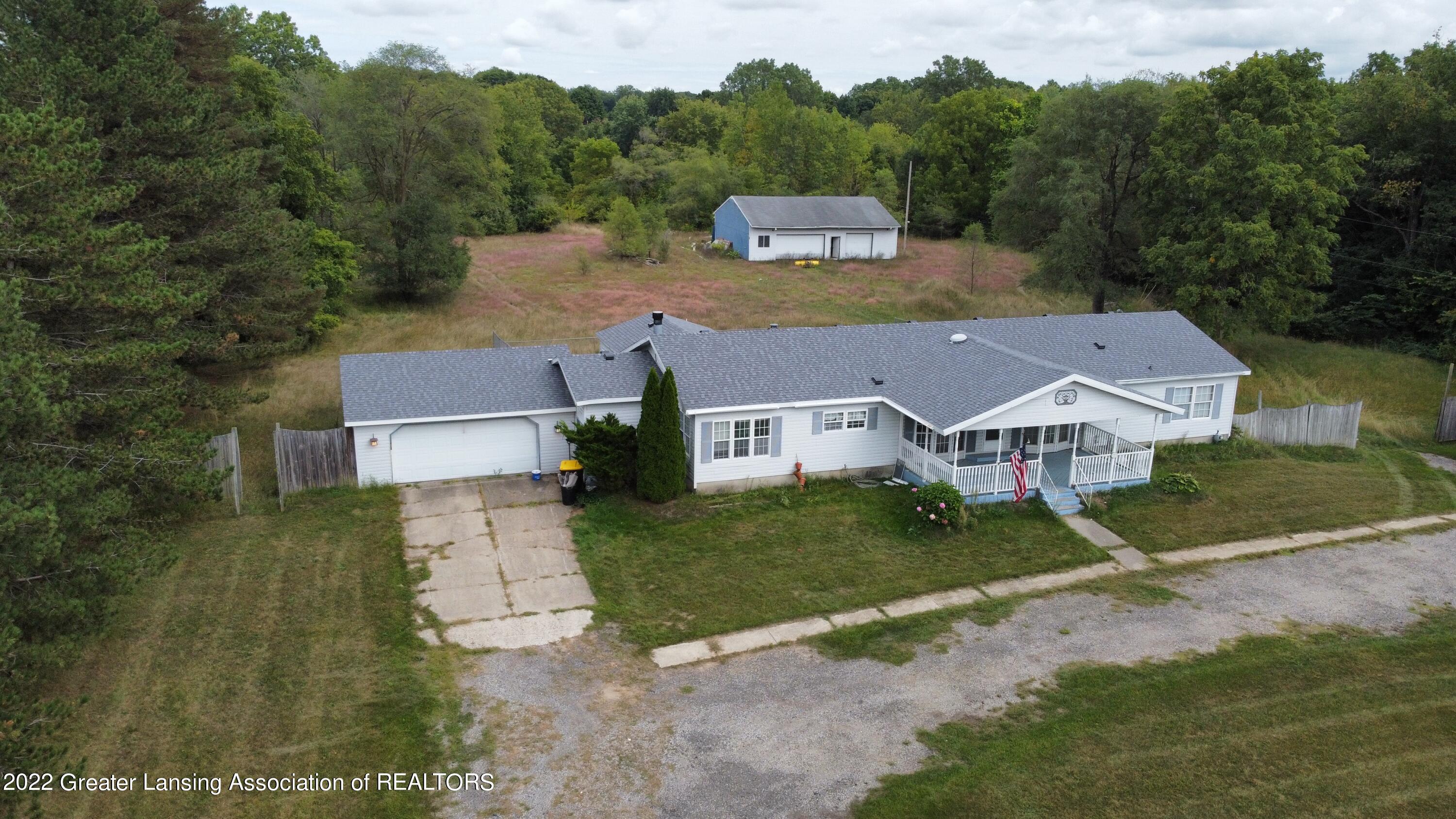 2692 Pine Tree Road Holt, MI 48842 - Photo 2 of 48 RemoteMediaFile_6554585_0_2022_09_06_15_