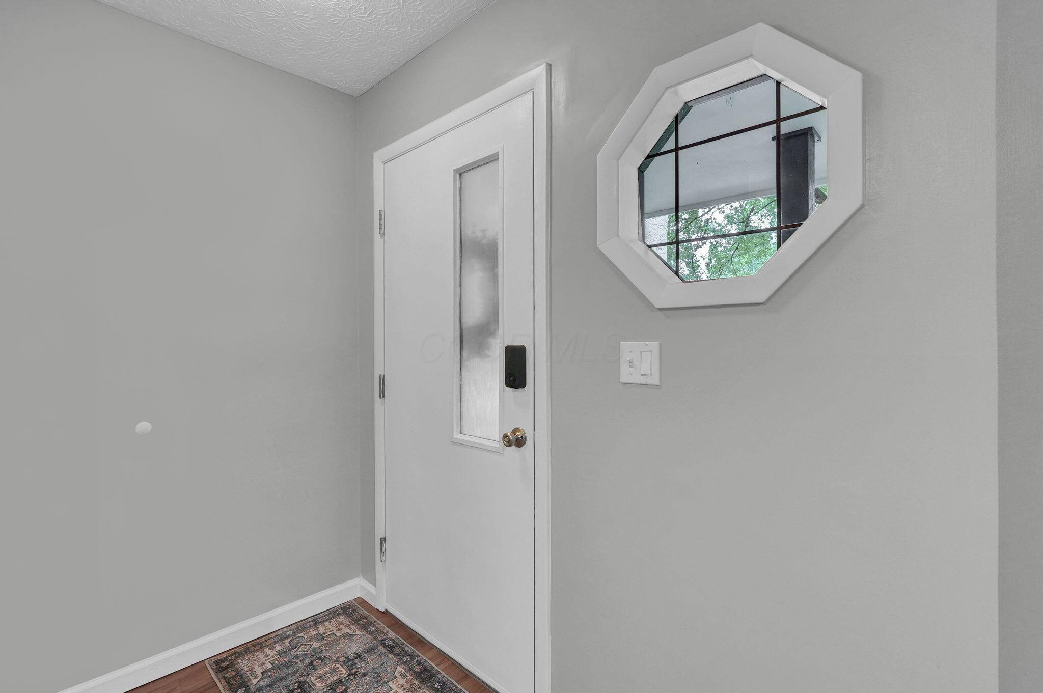 1270 Francisco Road Columbus, OH 43220 - Photo 5 of 36 5-web-or-mls-1270-francisco-rd