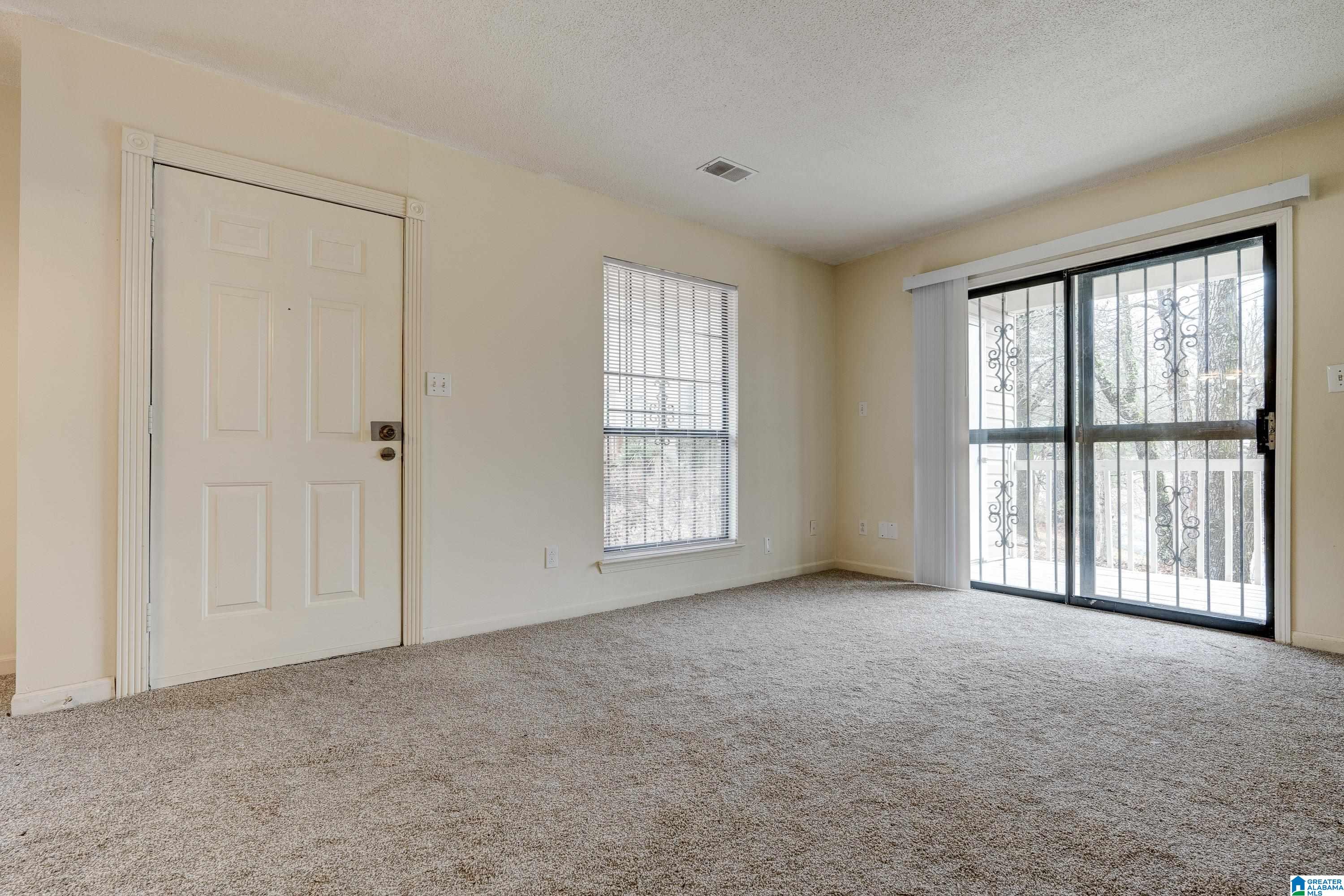 6115 Crest Green Road Birmingham, AL 35212 - Photo 3 of 25