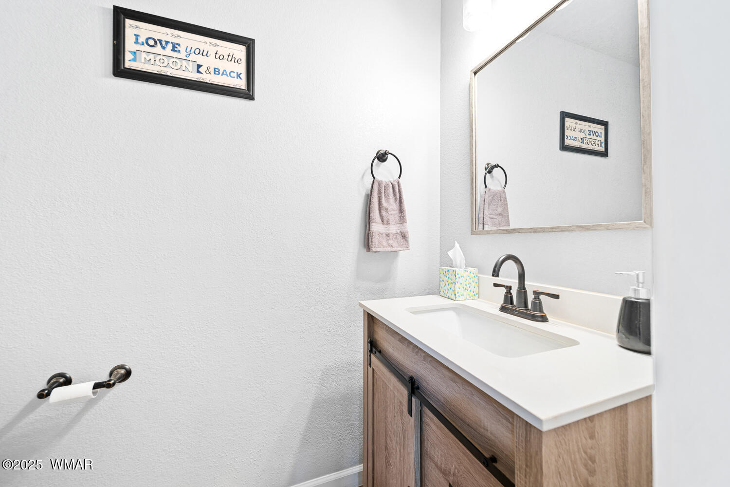 32-34 County Road Concho, AZ 85924 - Photo 25 of 72 1/2 Bath Off the Living Room