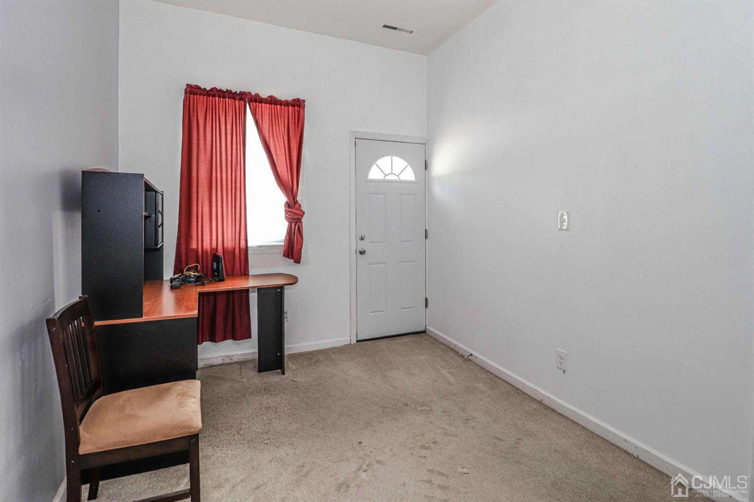 24 Redbud Road Piscataway, NJ 08854 - Photo 17 of 32