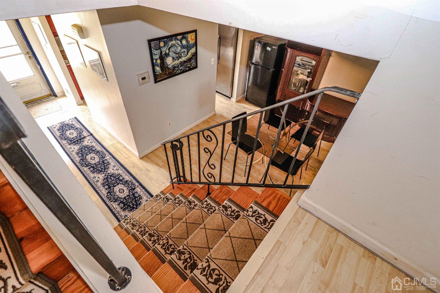 24 Redbud Road Piscataway, NJ 08854 - Photo 18 of 32 a picture of stairs