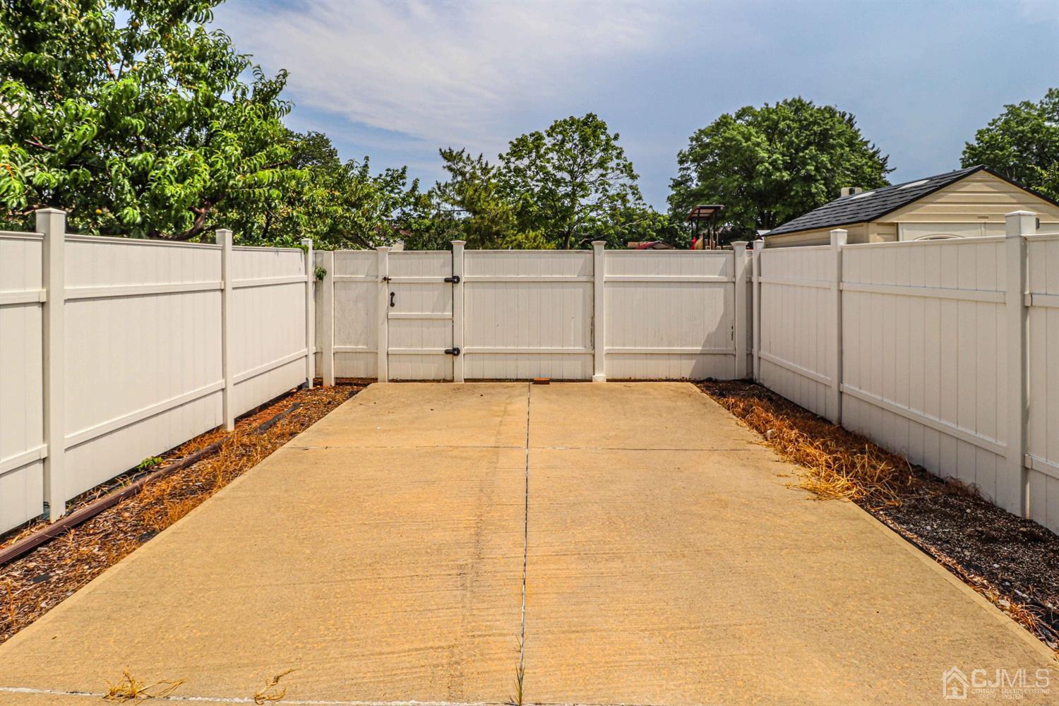 24 Redbud Road Piscataway, NJ 08854 - Photo 32 of 32 a view of a backyard