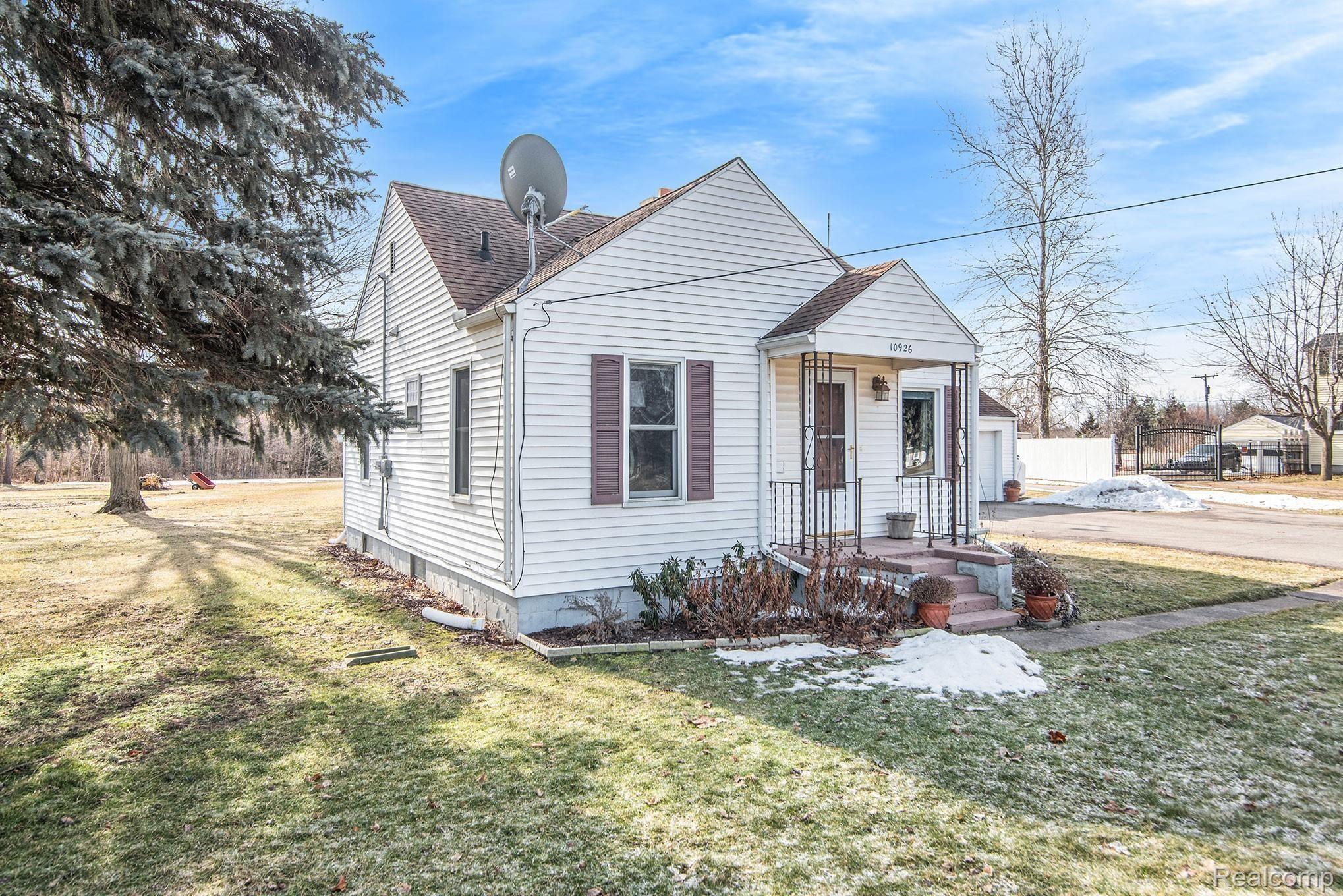 10926 Lansing Road Durand, MI 48429 - Photo 20 of 25 17.jpg