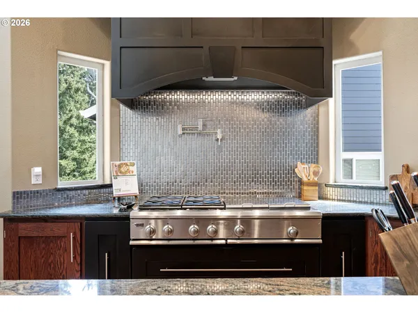 $649,900 | 2260 Ibsen Avenue, Cottage Grove, OR 97424