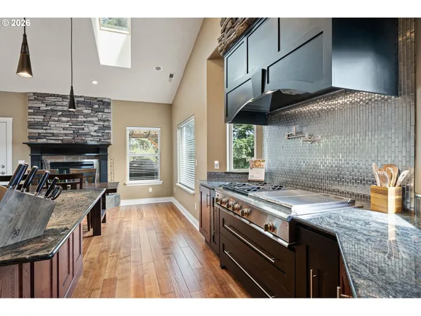 $649,900 | 2260 Ibsen Avenue, Cottage Grove, OR 97424