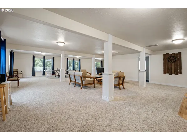 $649,900 | 2260 Ibsen Avenue, Cottage Grove, OR 97424