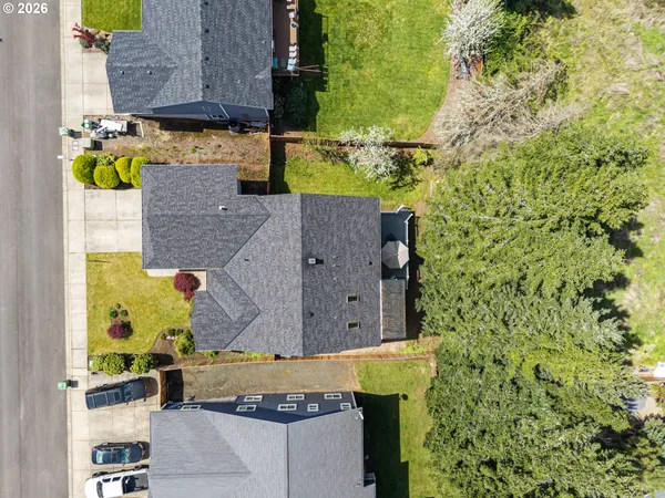 $649,900 | 2260 Ibsen Avenue, Cottage Grove, OR 97424