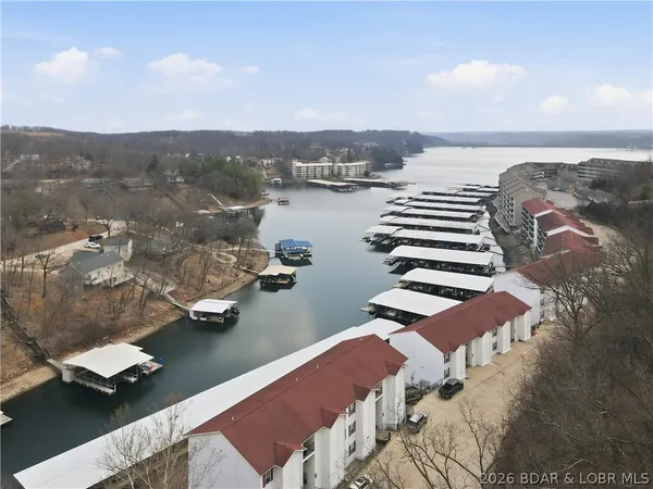 $199,900 | 40 Lighthouse Road, Unit 102, Lake Ozark, MO 65049