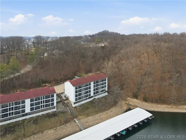 $199,900 | 40 Lighthouse Road, Unit 102, Lake Ozark, MO 65049