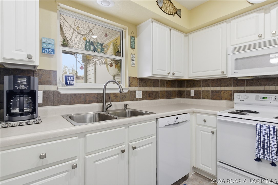 40 Lighthouse Road, Unit 102 Lake Ozark, MO 65049 - Photo 5 of 40